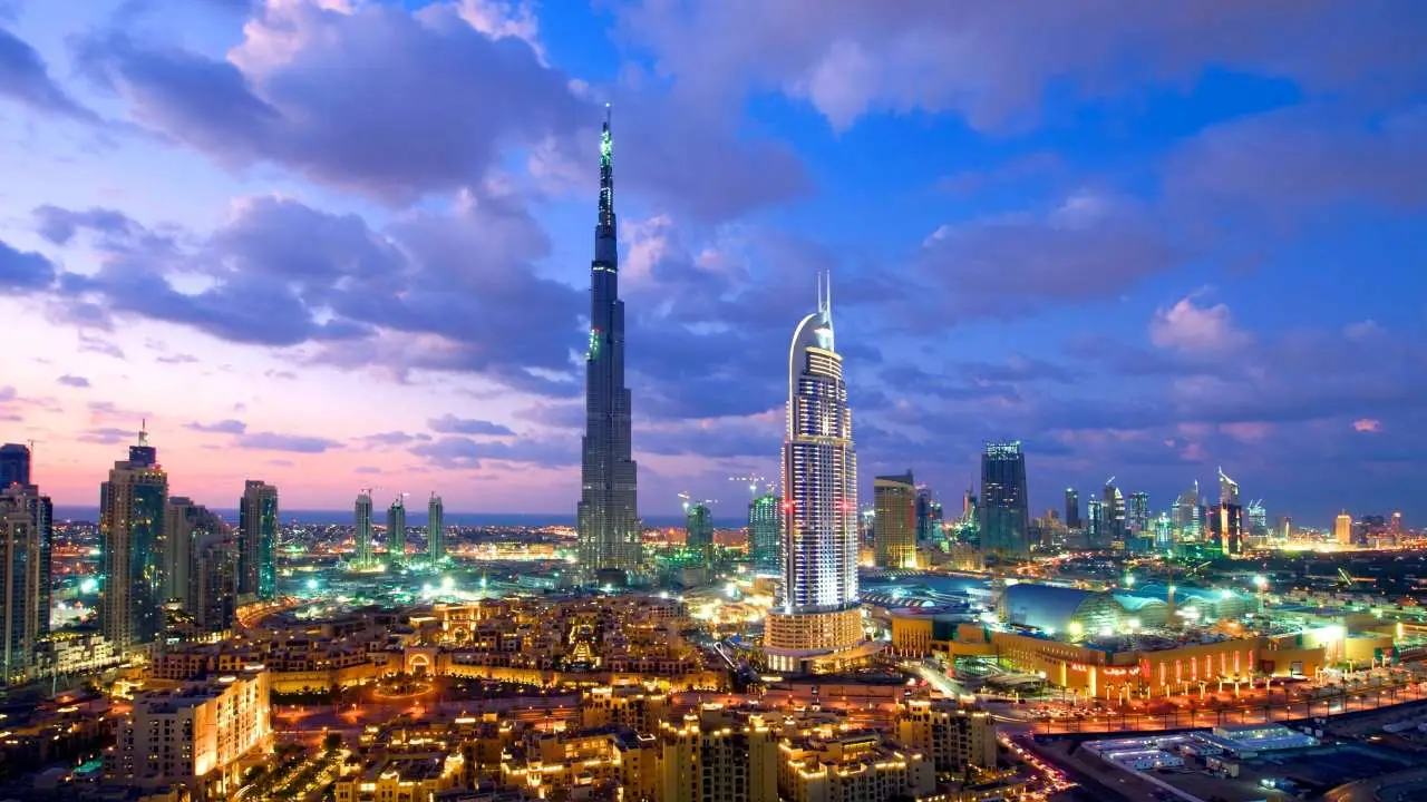 Dubai Skyline Break